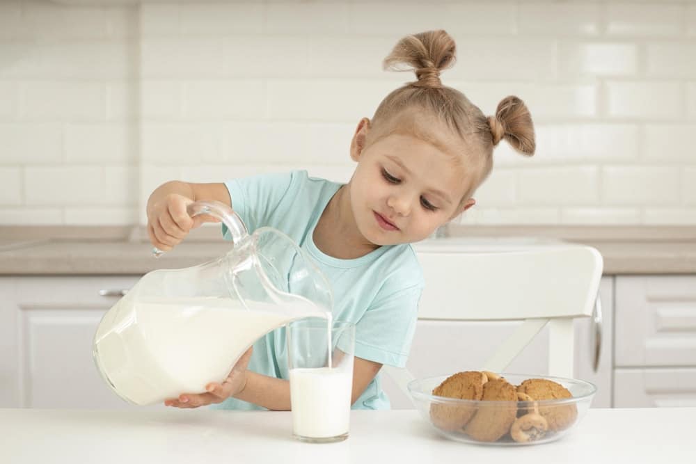 How to Substitute for Dry Milk